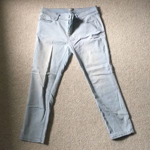 Light Washed Denim Capris